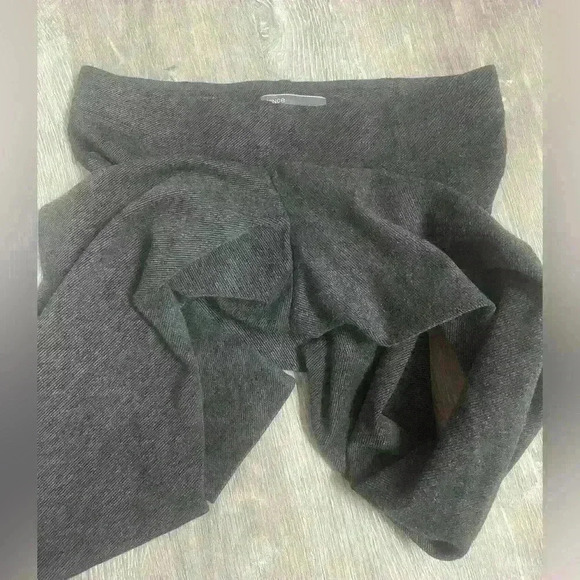 Vince Mid-Rise skinny pants in gray color ~ nice condition size XS - Picture 7 of 12